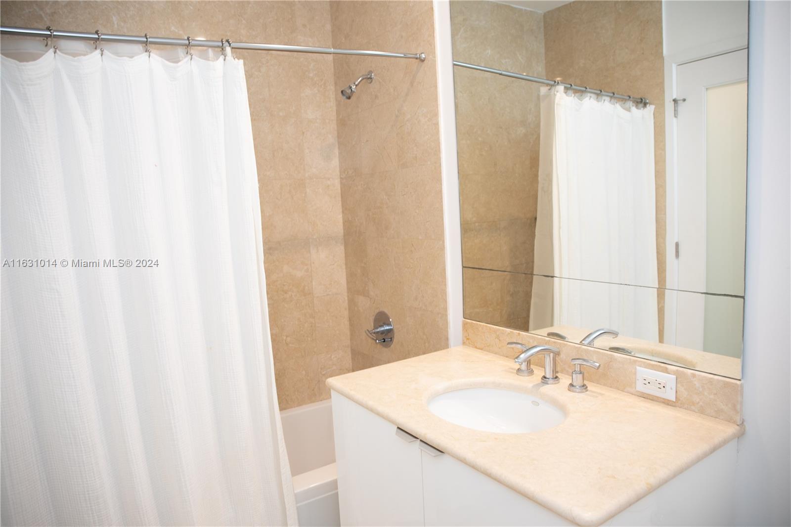 901 Brickell Key Blvd #3206, Miami FL 33131