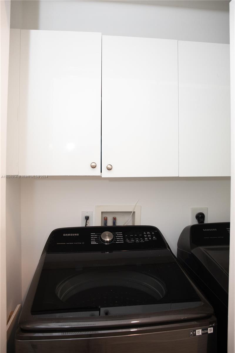 901 Brickell Key Blvd #3206, Miami FL 33131