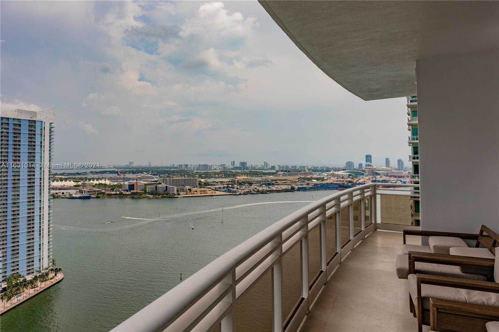 901 Brickell Key Blvd #3206, Miami FL 33131