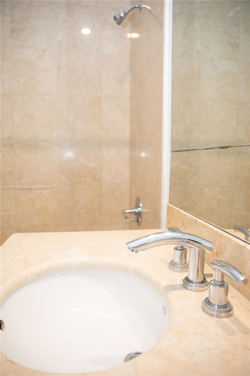 901 Brickell Key Blvd #3206, Miami FL 33131