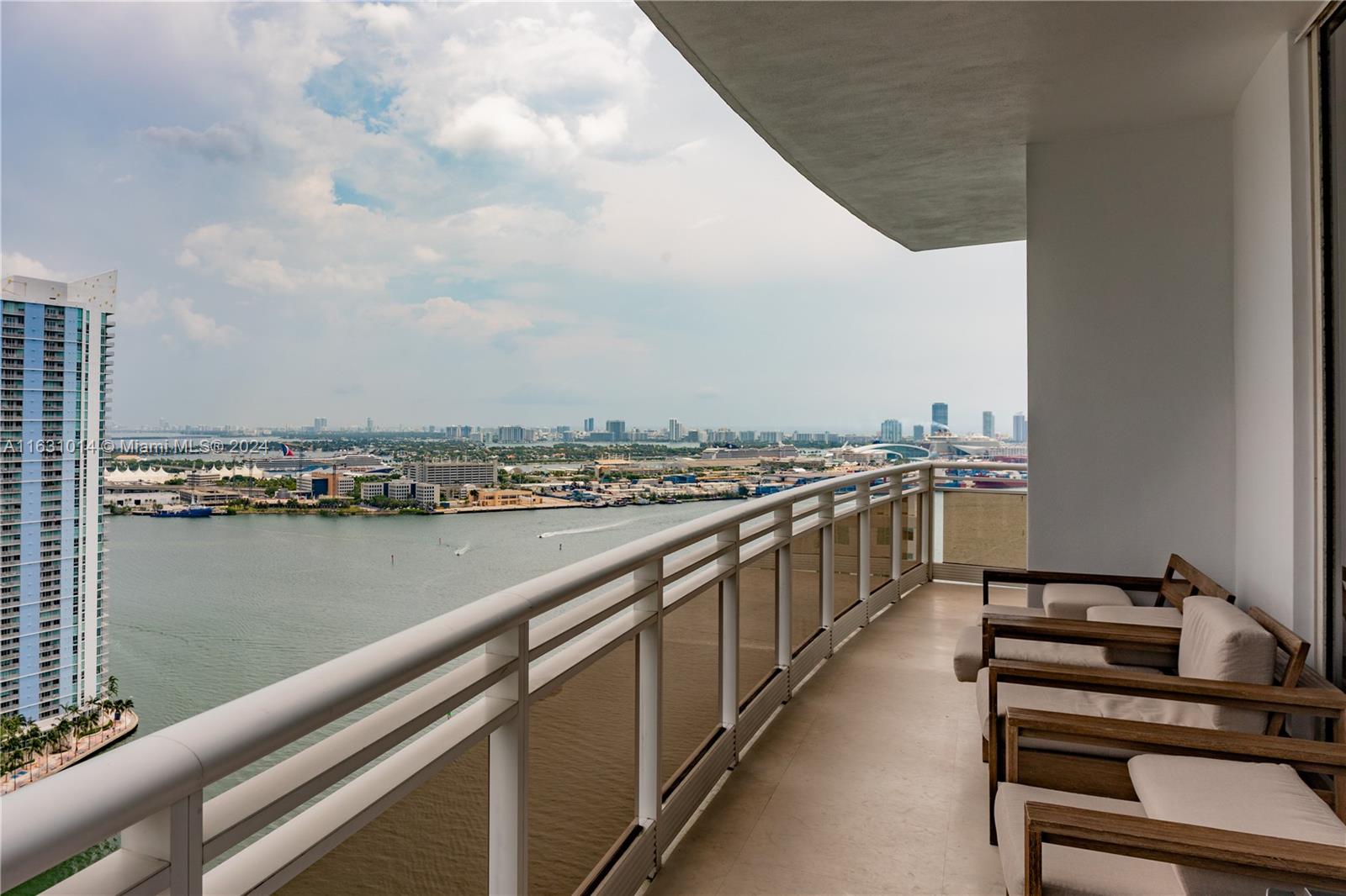 901 Brickell Key Blvd #3206, Miami FL 33131