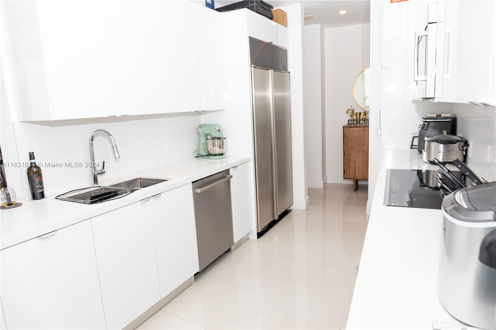 901 Brickell Key Blvd #3206, Miami FL 33131