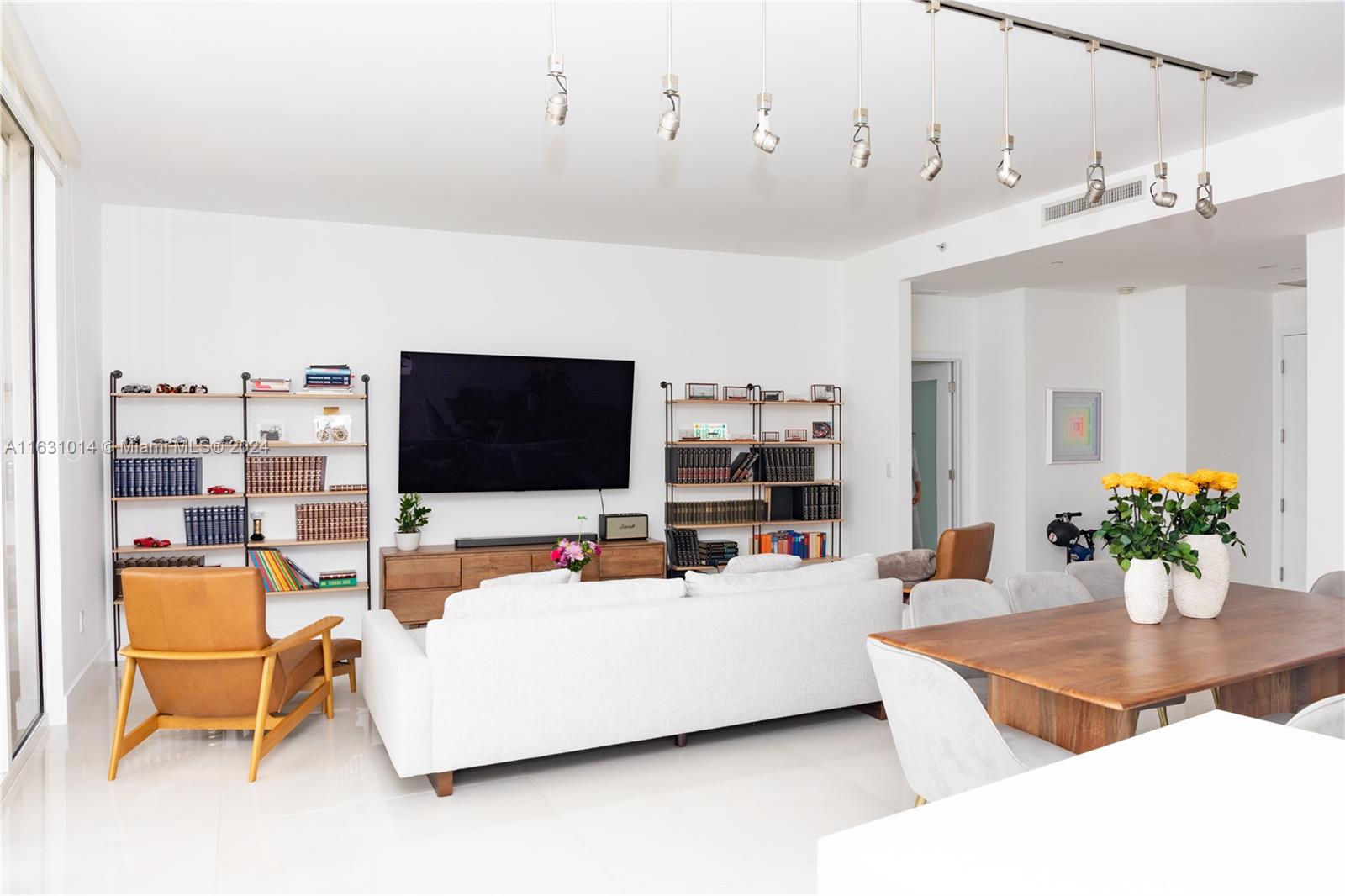 901 Brickell Key Blvd #3206, Miami FL 33131