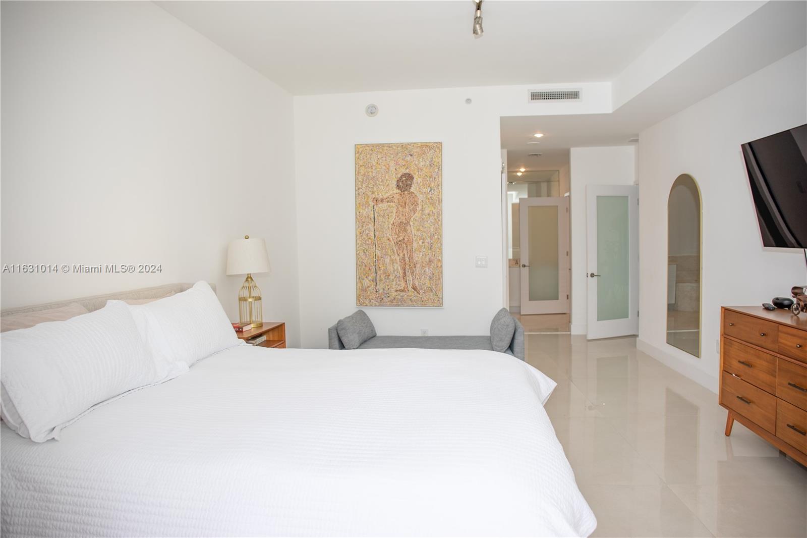 901 Brickell Key Blvd #3206, Miami FL 33131