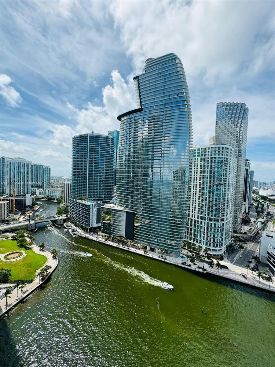 901 Brickell Key Blvd #3206, Miami FL 33131