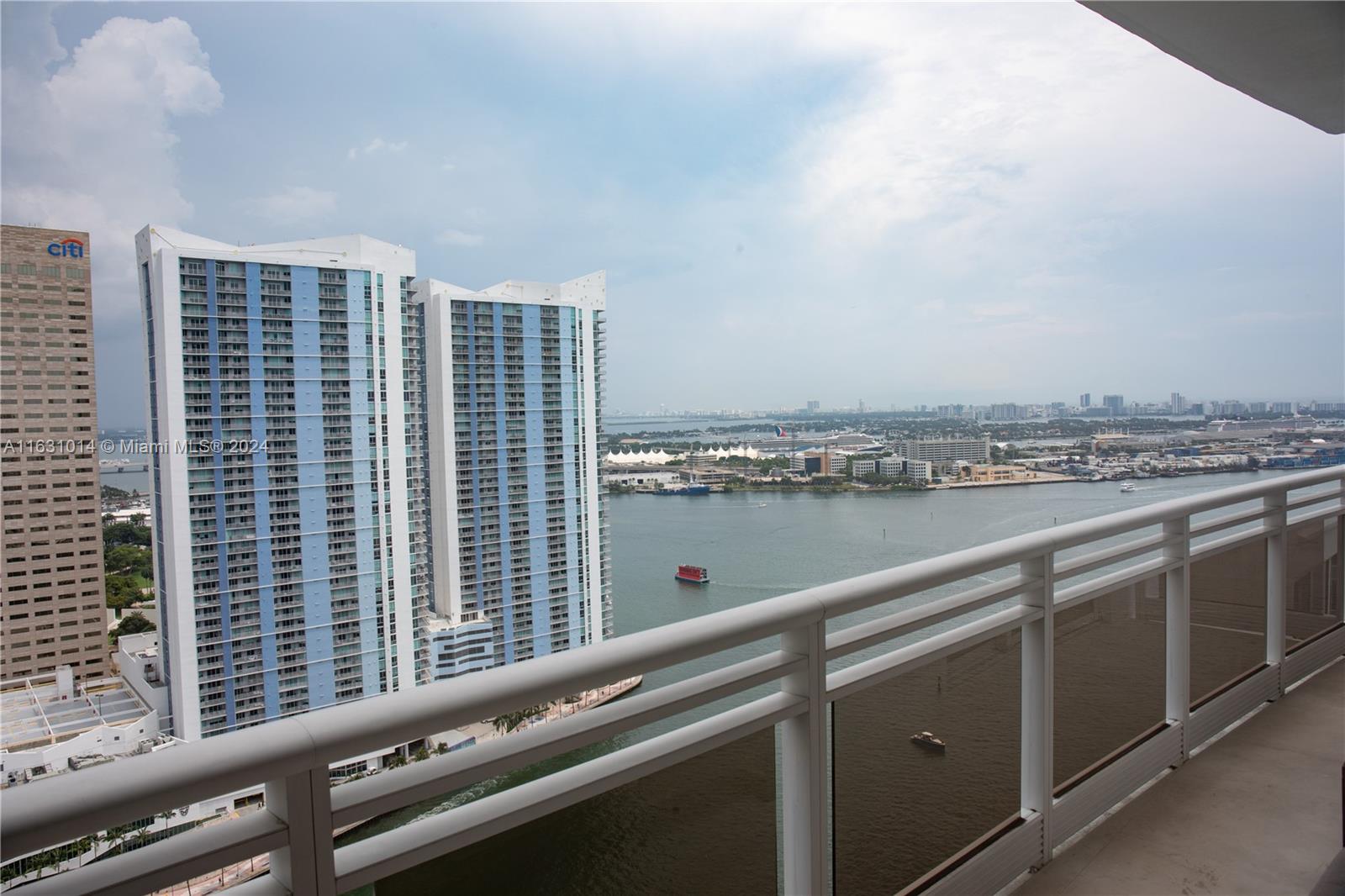 901 Brickell Key Blvd #3206, Miami FL 33131