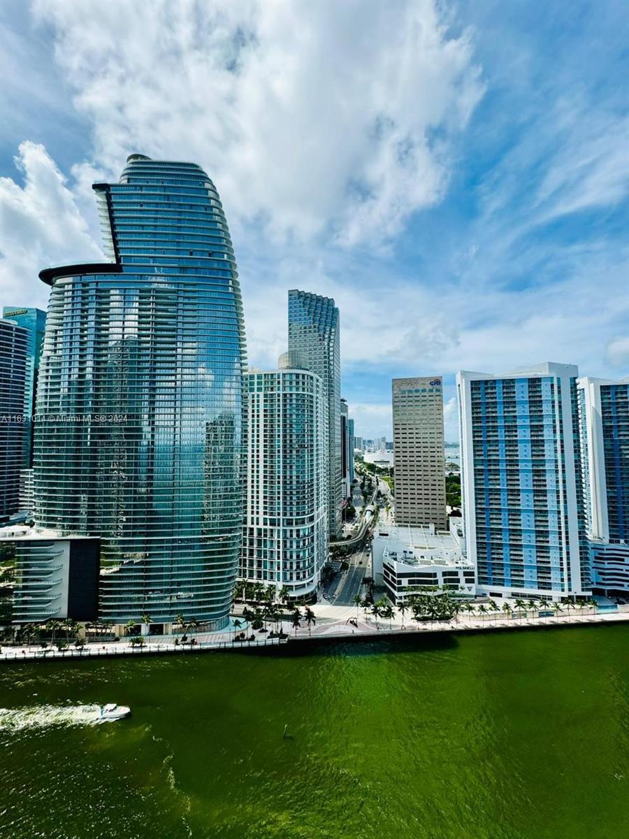 901 Brickell Key Blvd #3206, Miami FL 33131