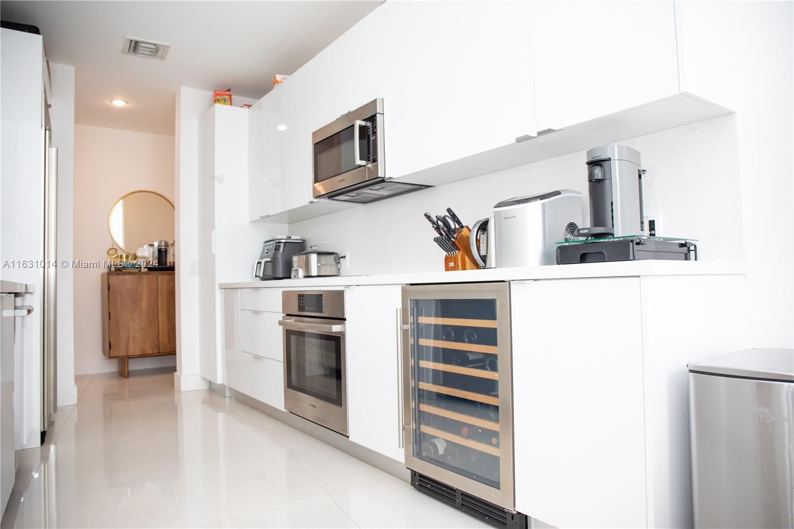 901 Brickell Key Blvd #3206, Miami FL 33131
