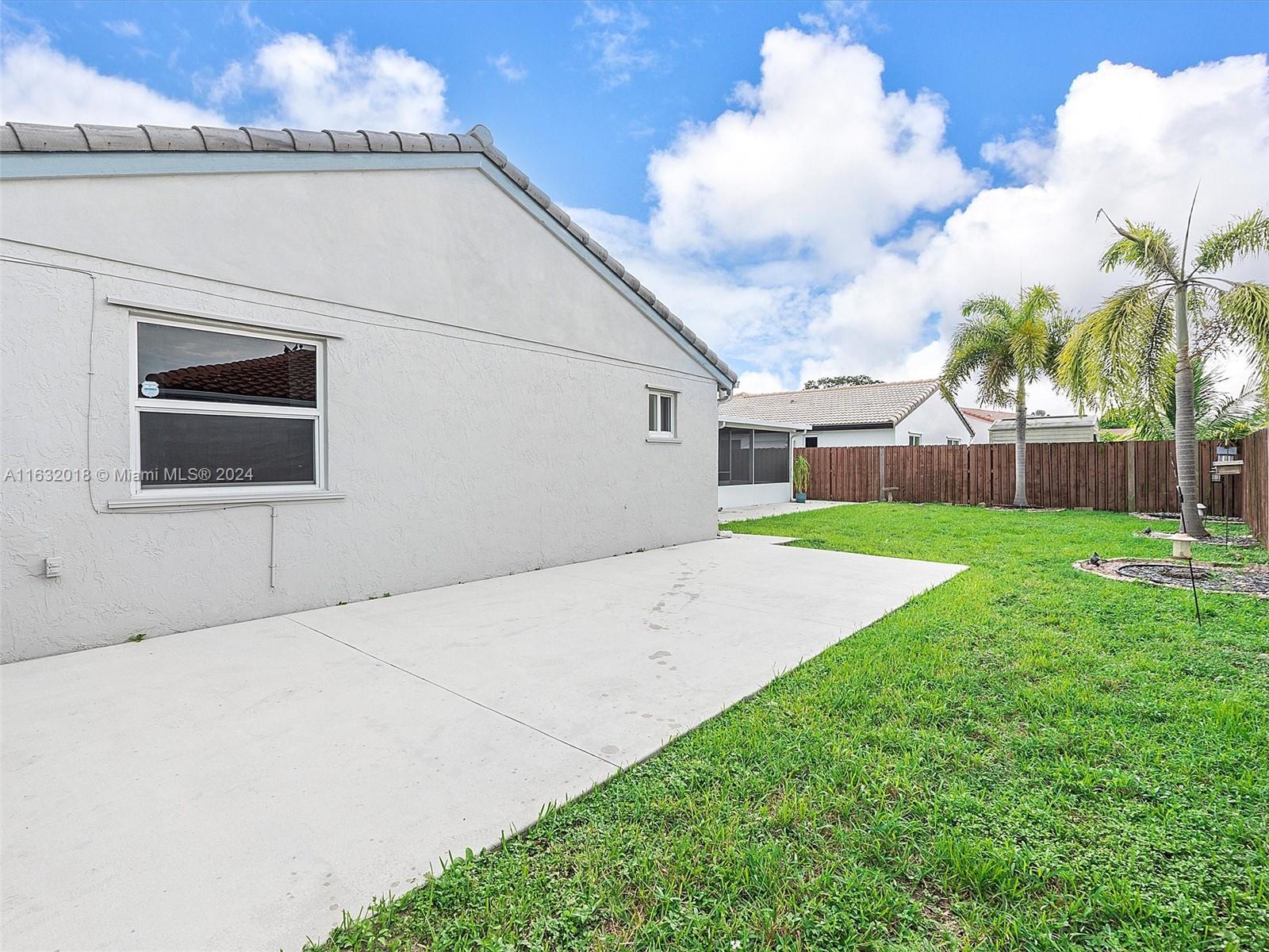 5050 Hawkes Bluff Ave, Davie, Florida image 36