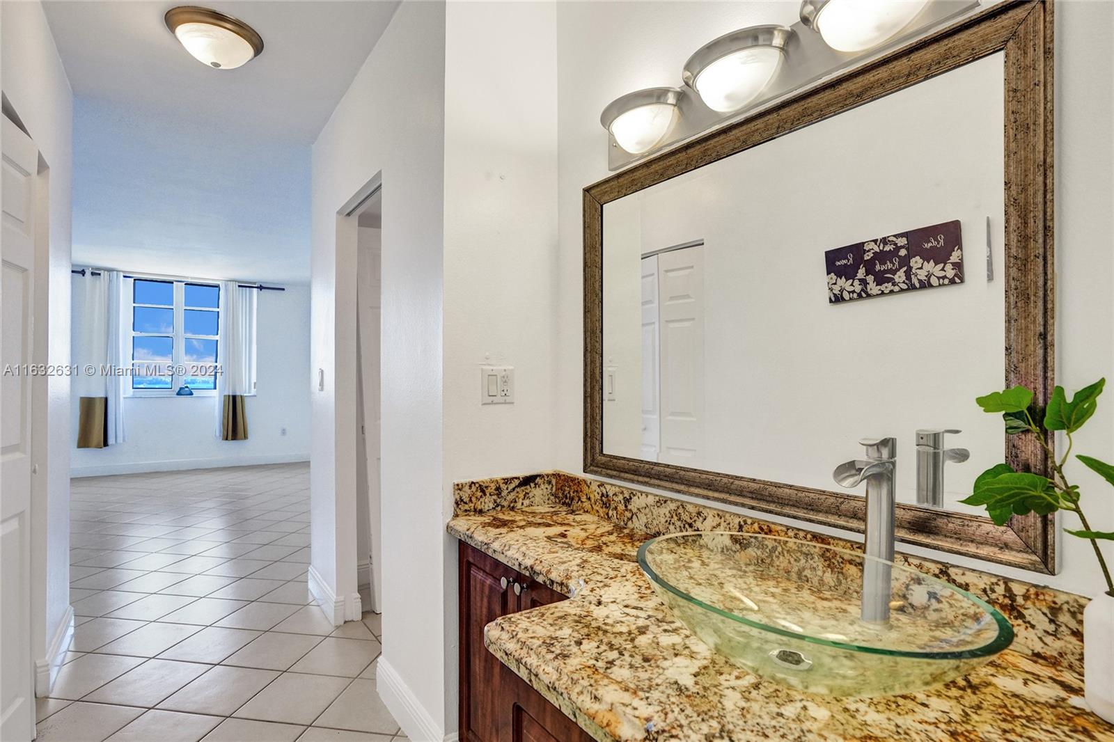 500 Bayview Dr #826, Sunny Isles Beach, Florida image 34