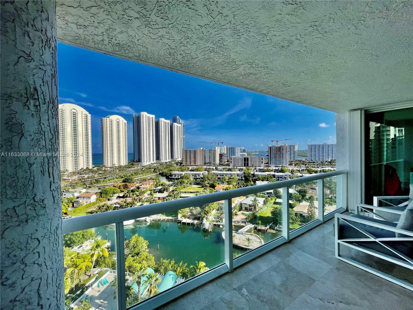 Apartamento para Alugar em Sunny Isles Beach, FL