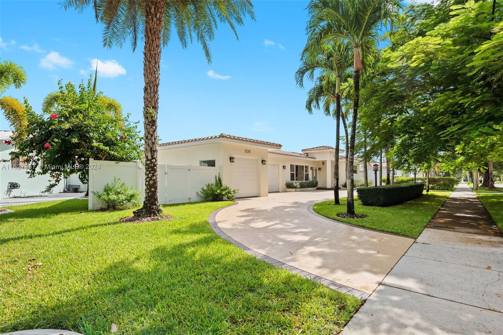 1091 Ibis Ave, Miami Springs, Florida image 5