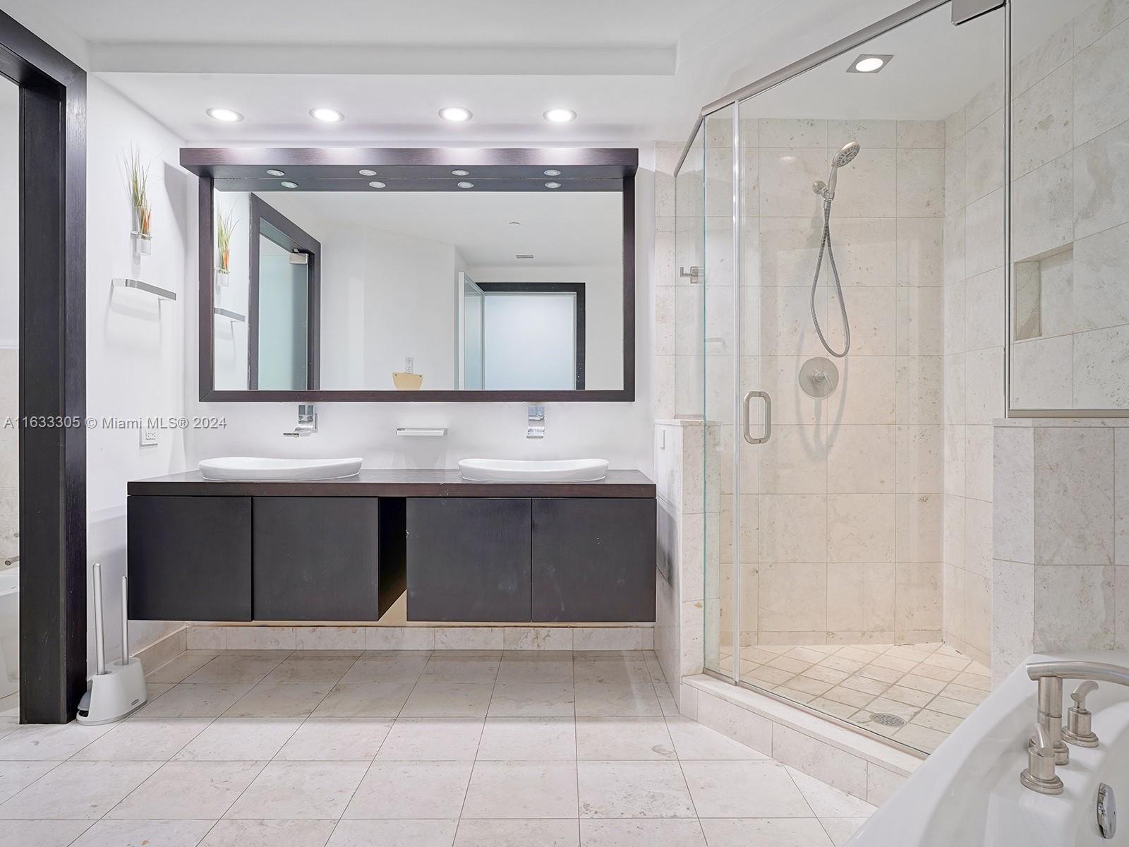 901 Brickell Key Blvd #2904, Miami FL 33131