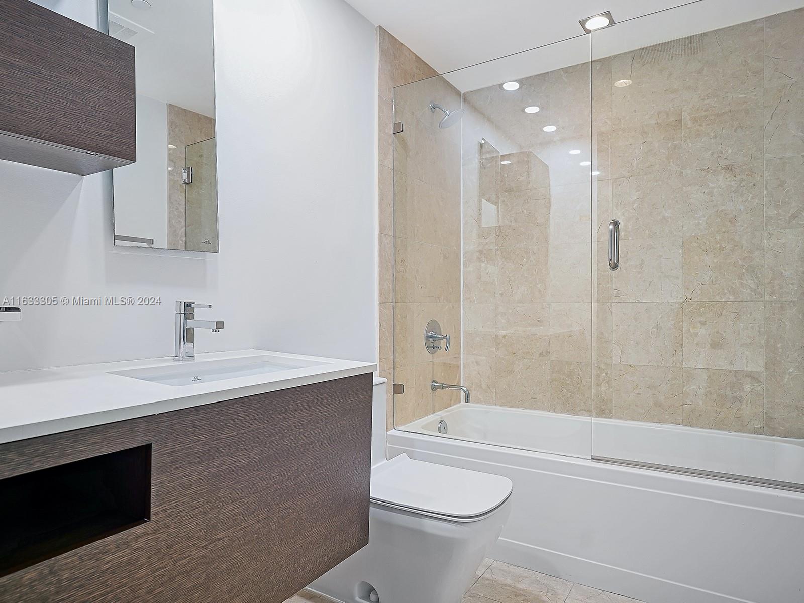 901 Brickell Key Blvd #2904, Miami FL 33131