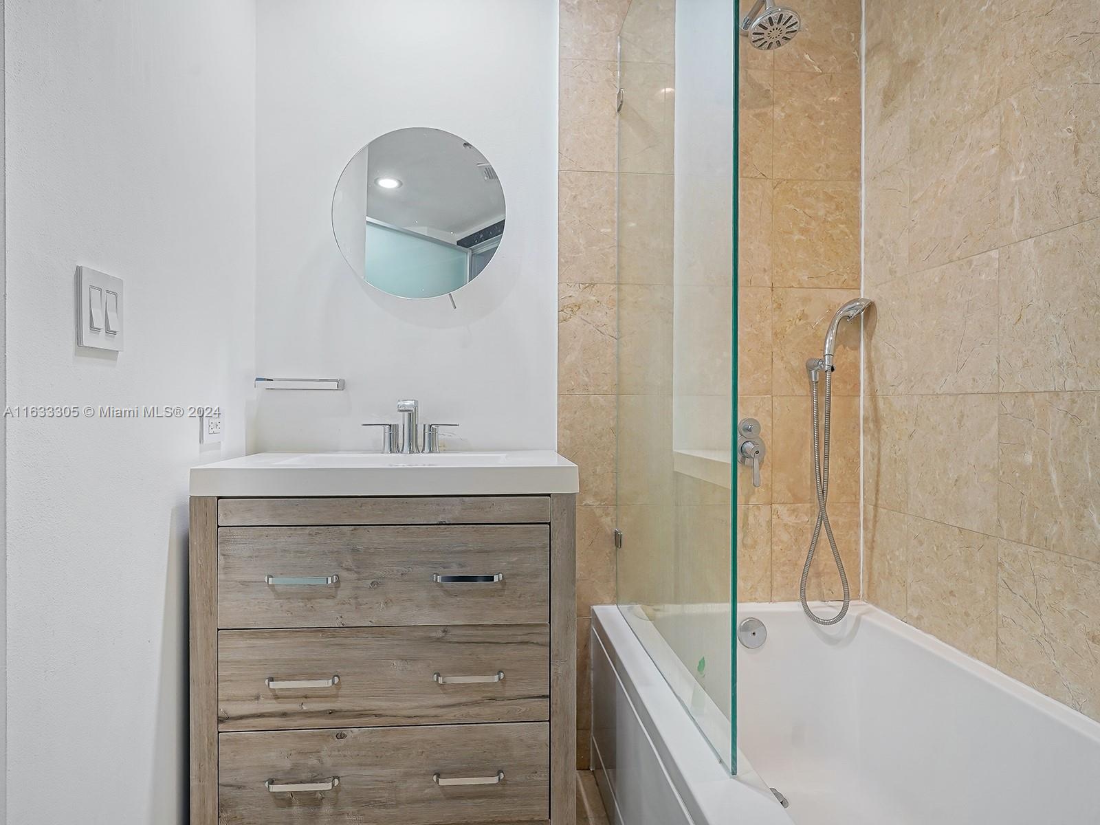 901 Brickell Key Blvd #2904, Miami FL 33131
