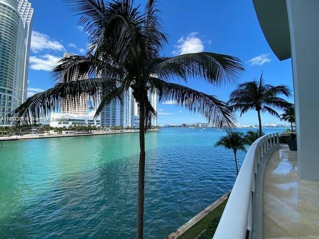 901 Brickell Key Blvd #2904, Miami FL 33131