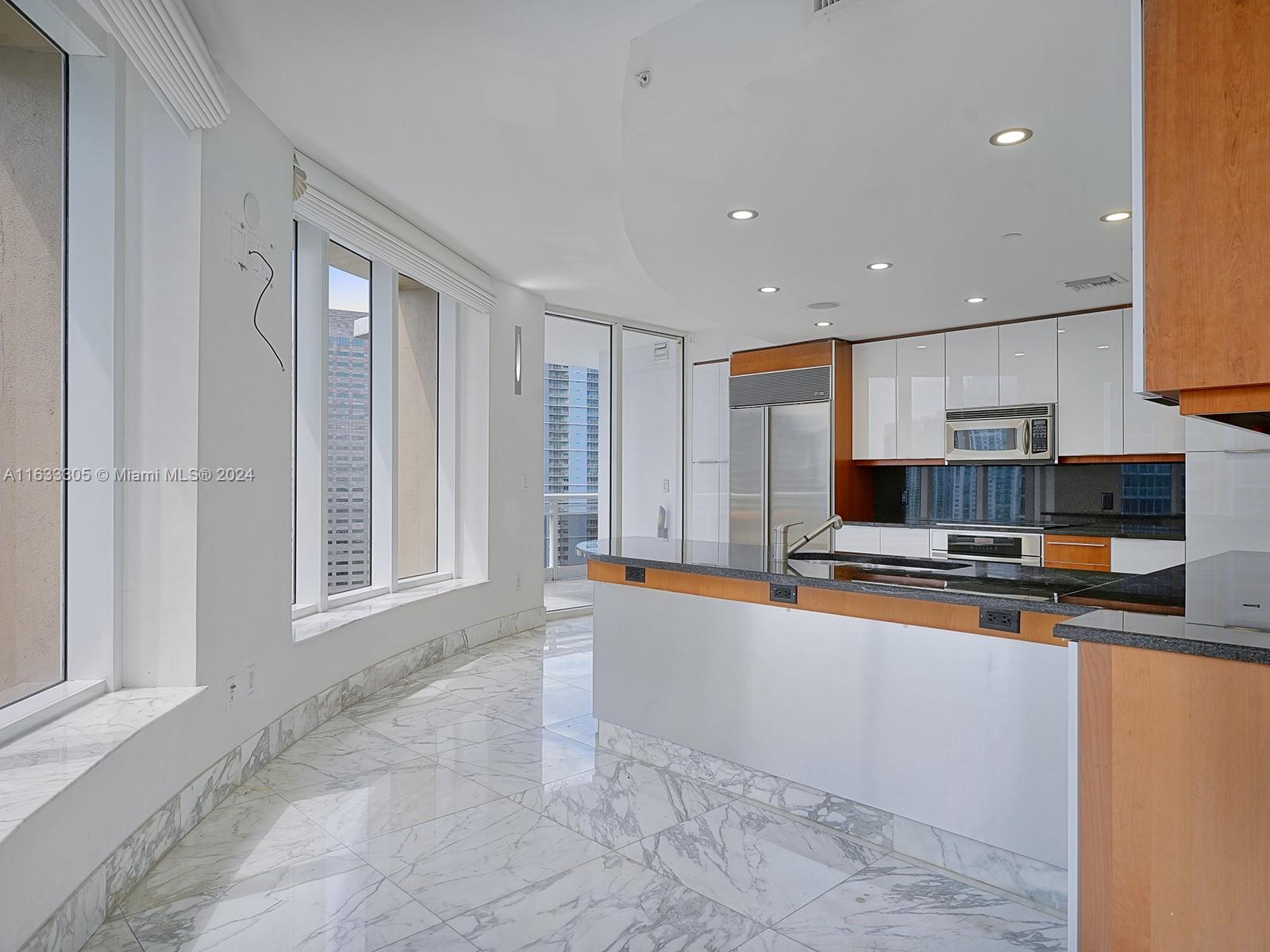 901 Brickell Key Blvd #2904, Miami FL 33131