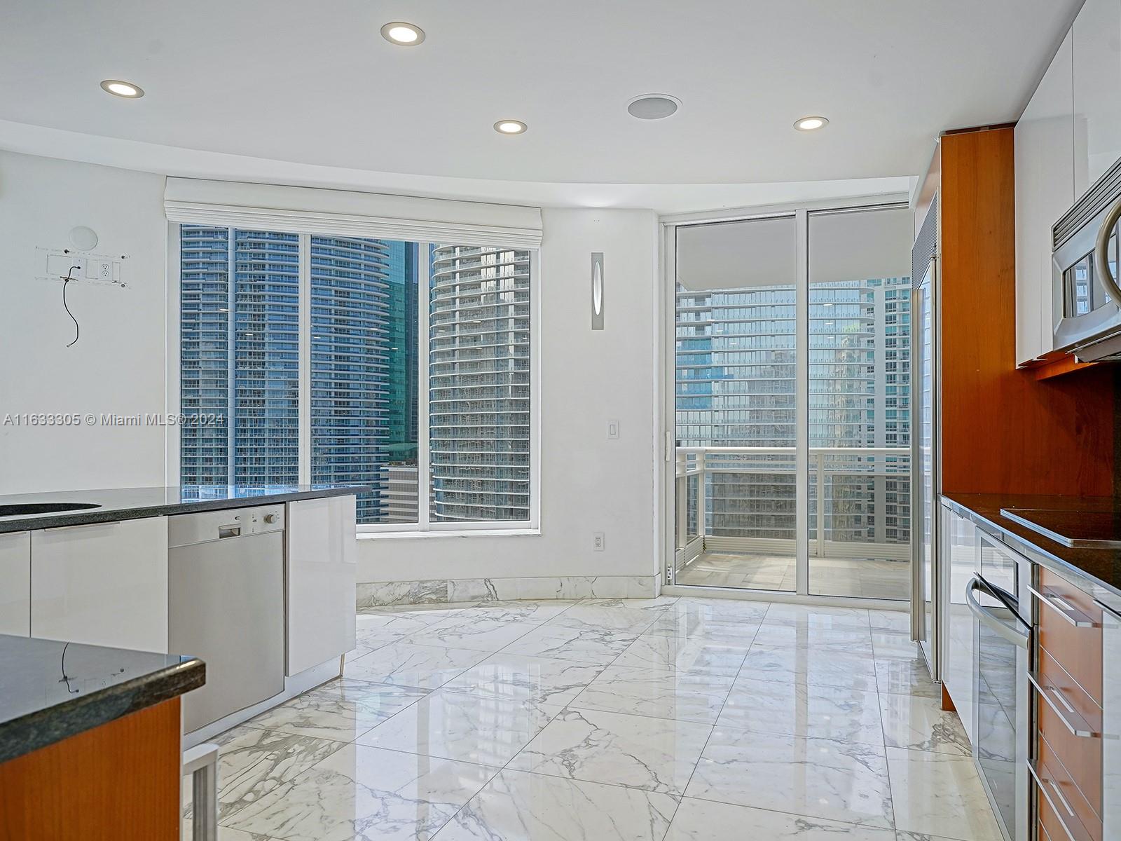901 Brickell Key Blvd #2904, Miami FL 33131