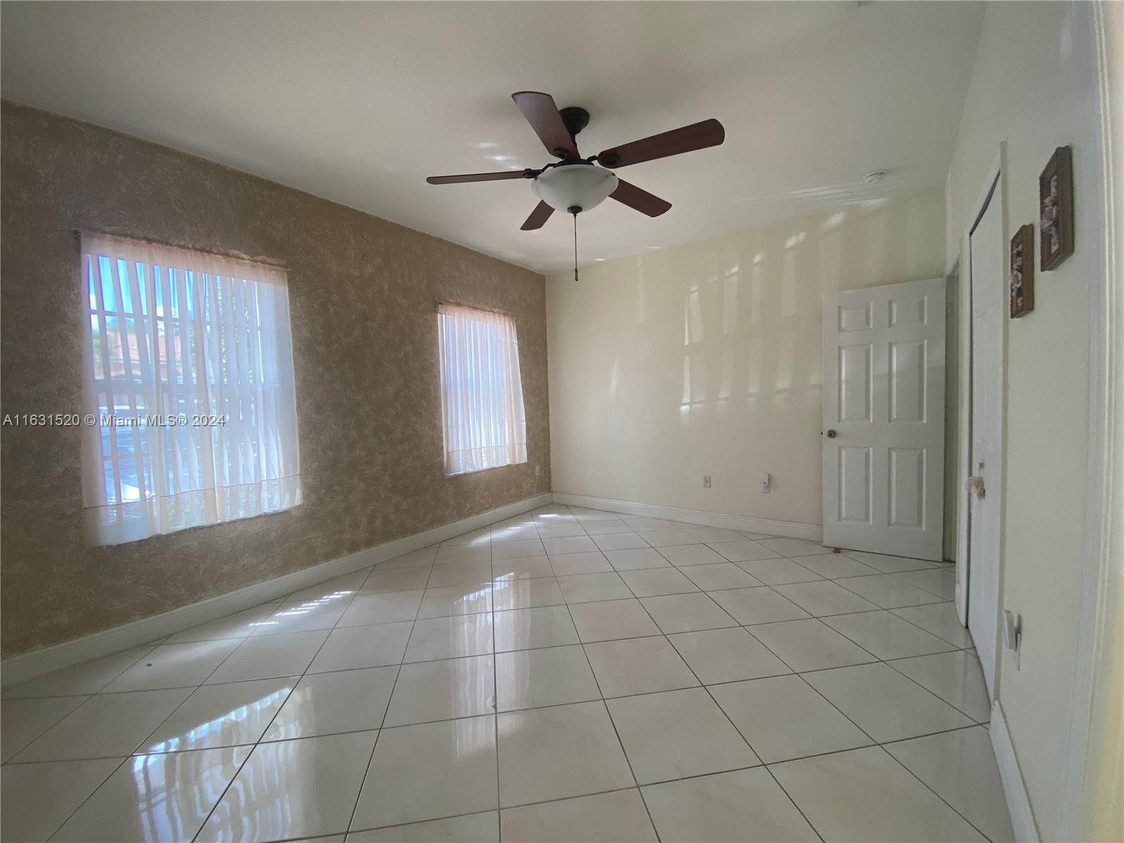 8963 NW 145th St, Miami Lakes, Florida image 17