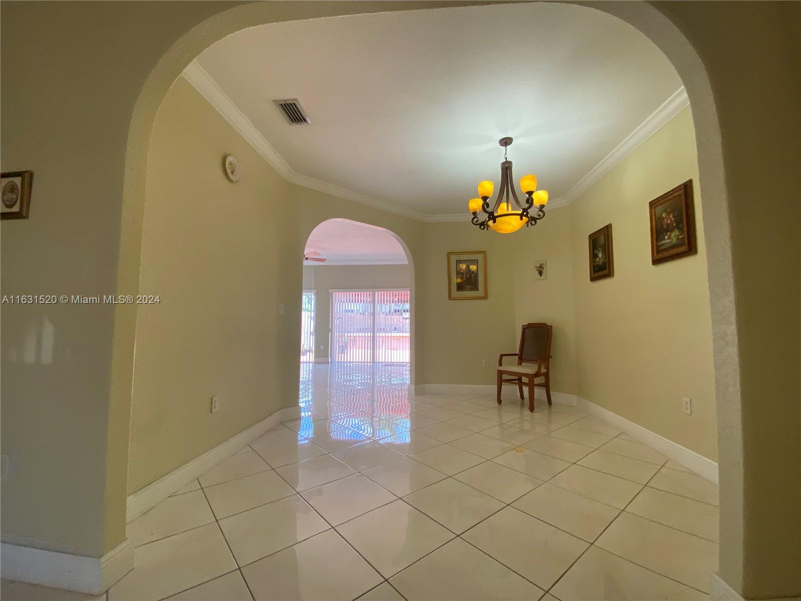 8963 NW 145th St, Miami Lakes, Florida image 24