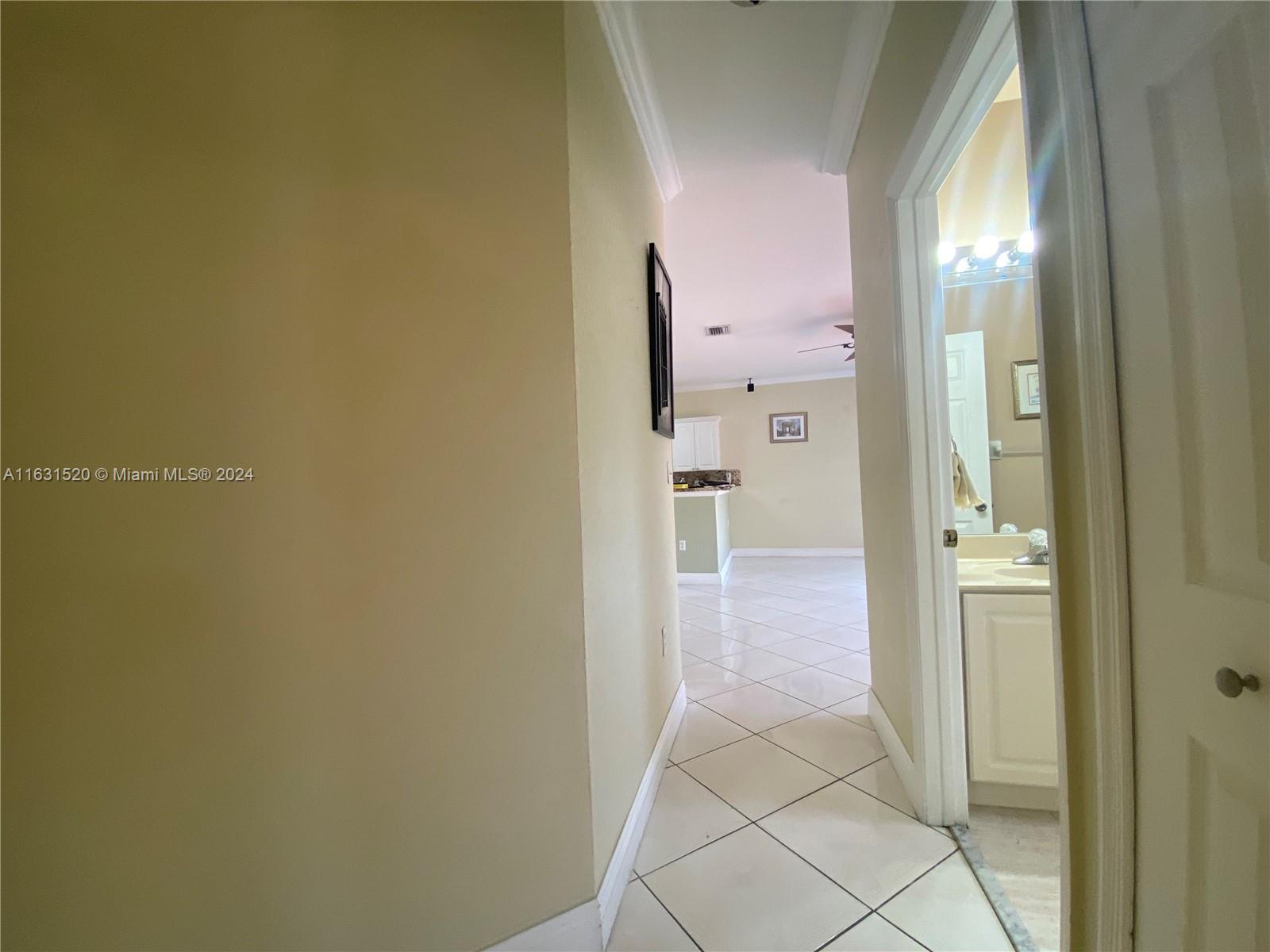 8963 NW 145th St, Miami Lakes, Florida image 27