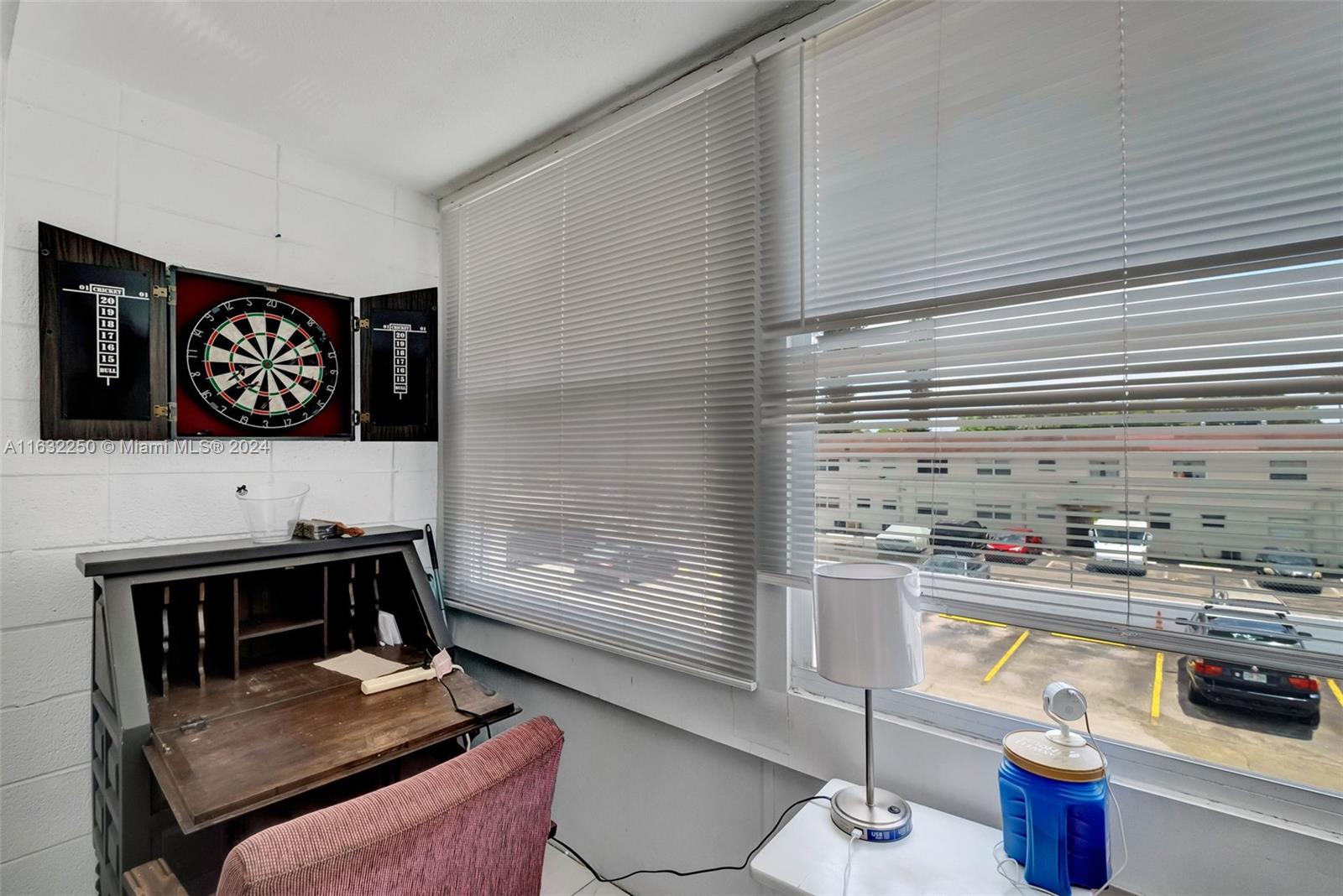 Listing Photo 10