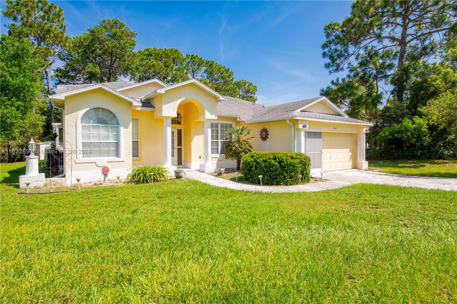 Residential, Spring Hill, Florida image 34