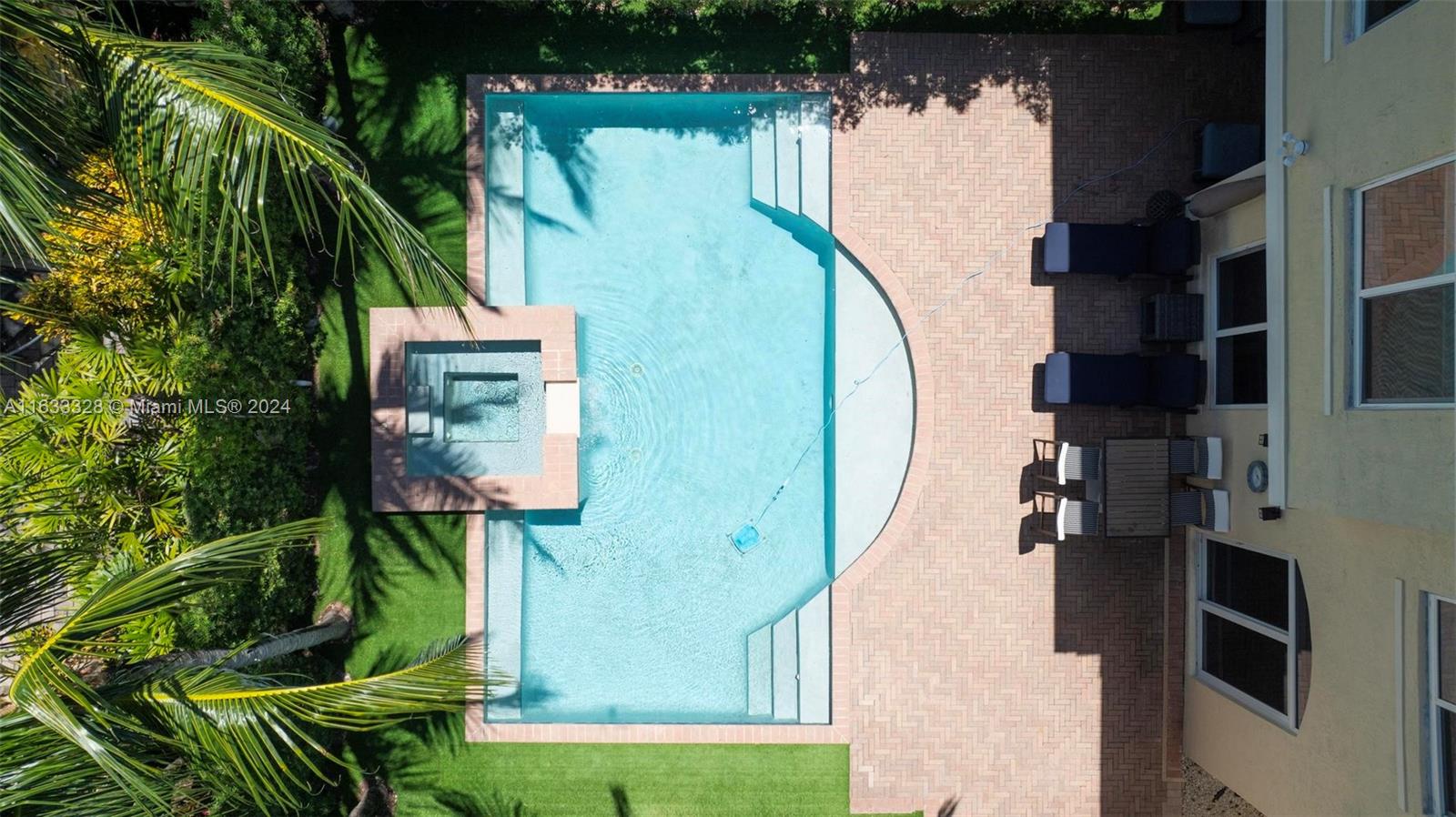 3227 NE 212th St, Aventura, Florida image 23