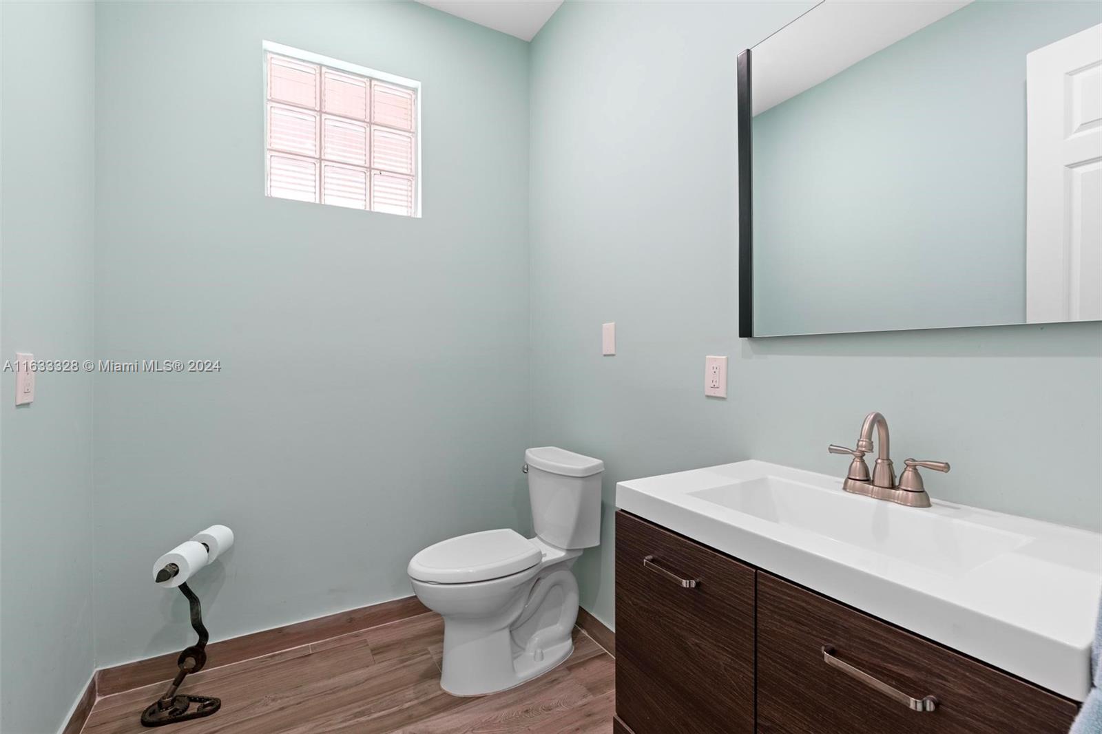 3227 NE 212th St, Aventura, Florida image 49