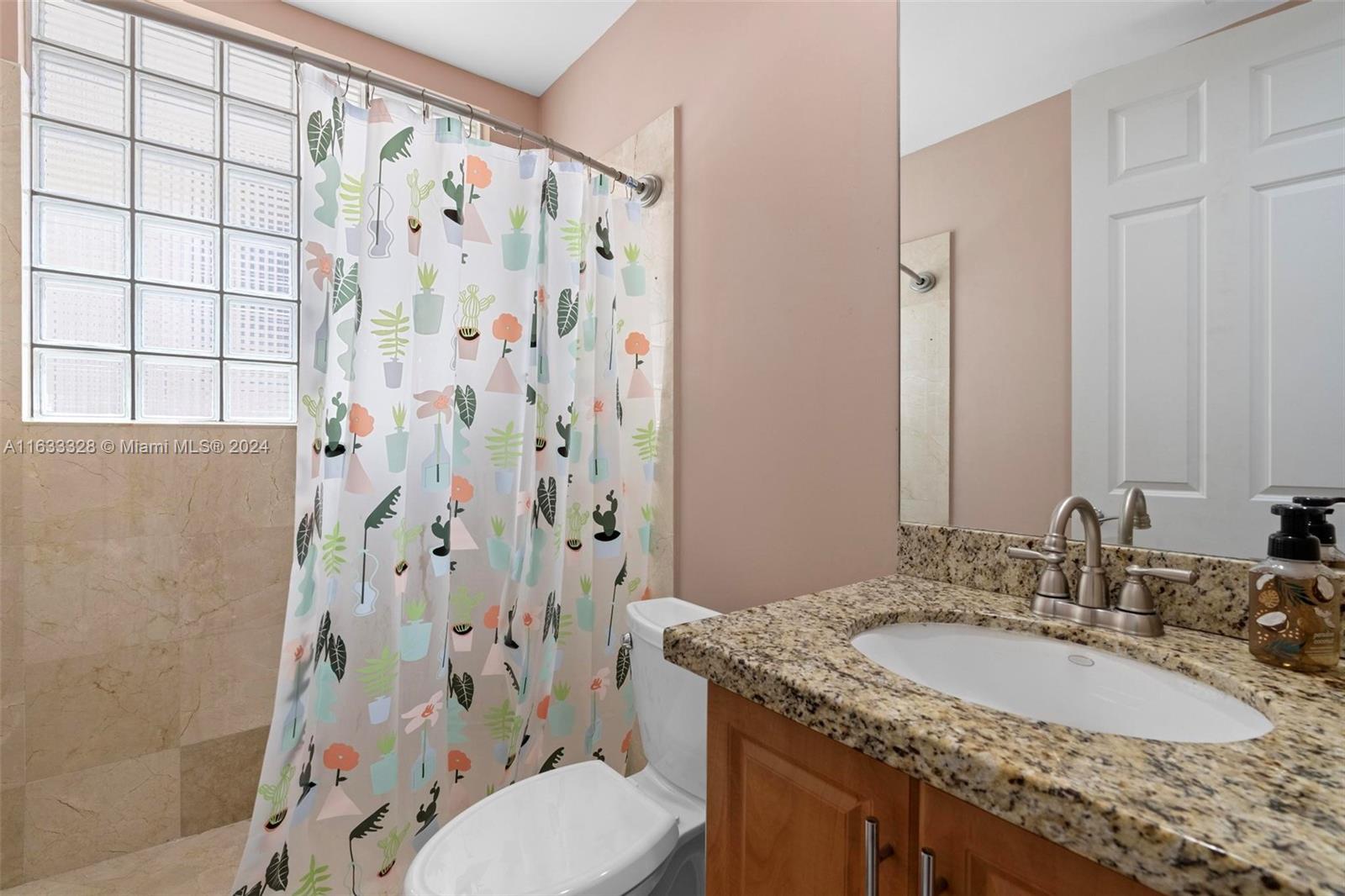 3227 NE 212th St, Aventura, Florida image 50