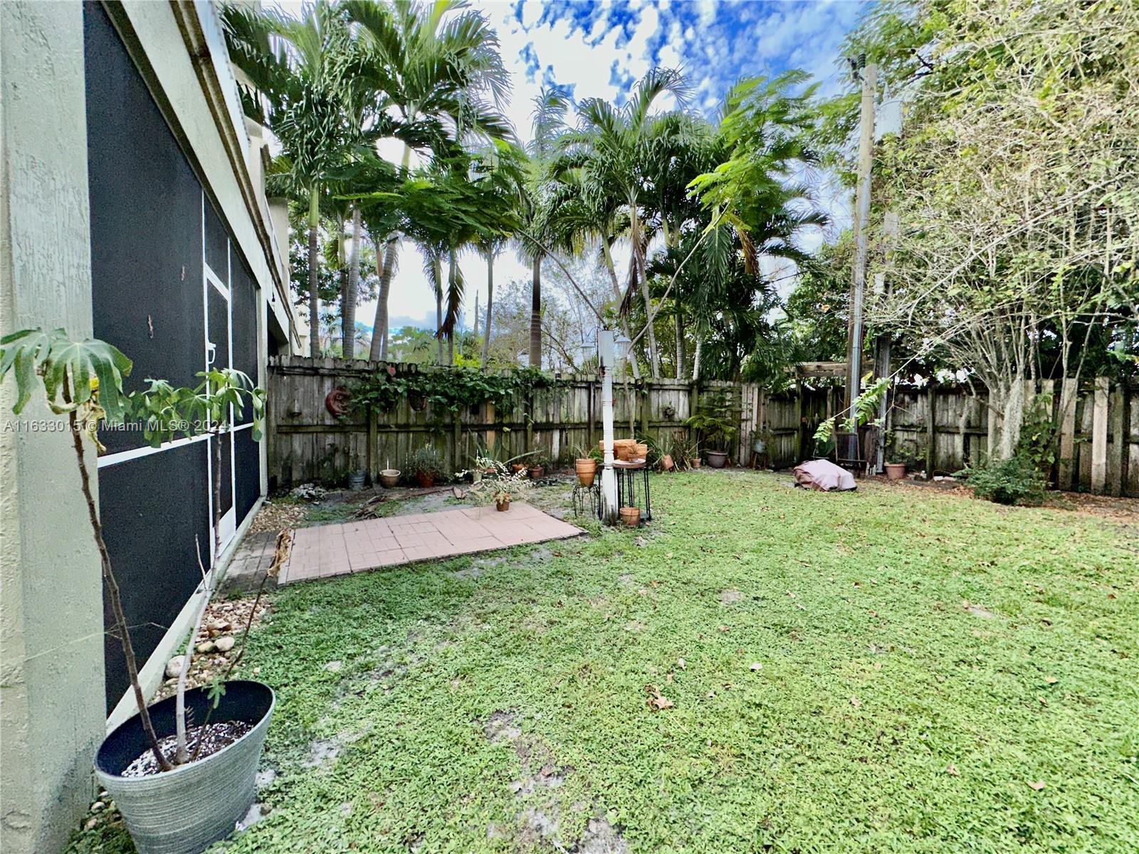 1121 NE 12th Ave, Fort Lauderdale, Florida image 4