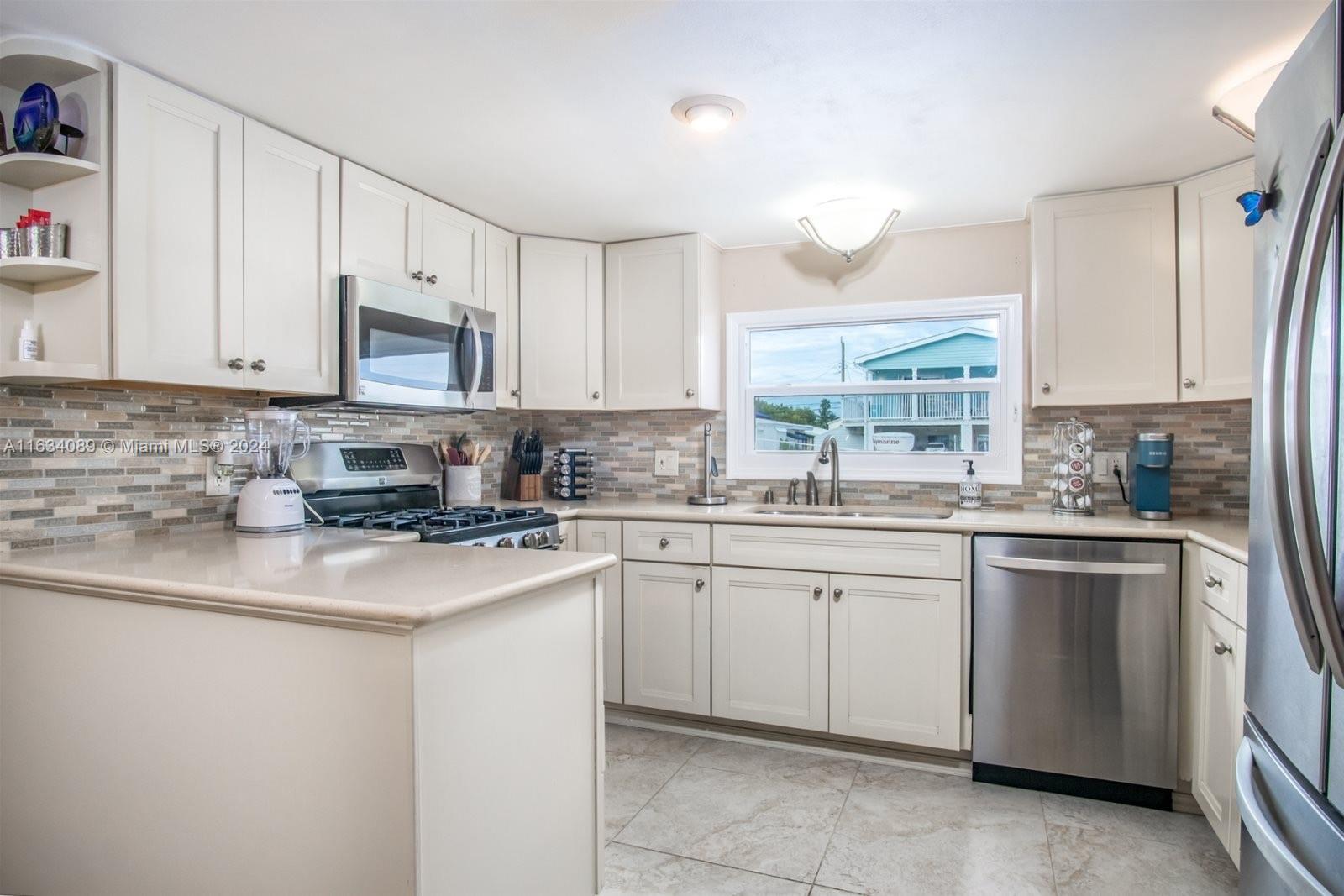 716 26th Street Ocean, Marathon, Florida image 11