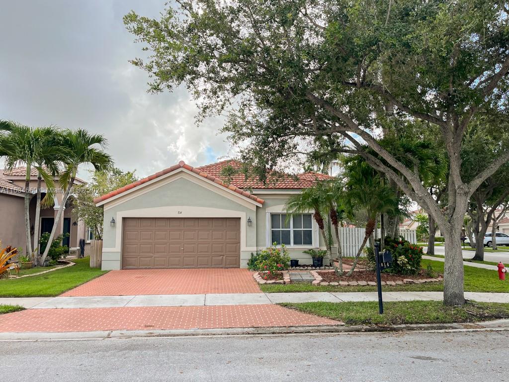 814 Kapok Way, Weston, Florida image 1