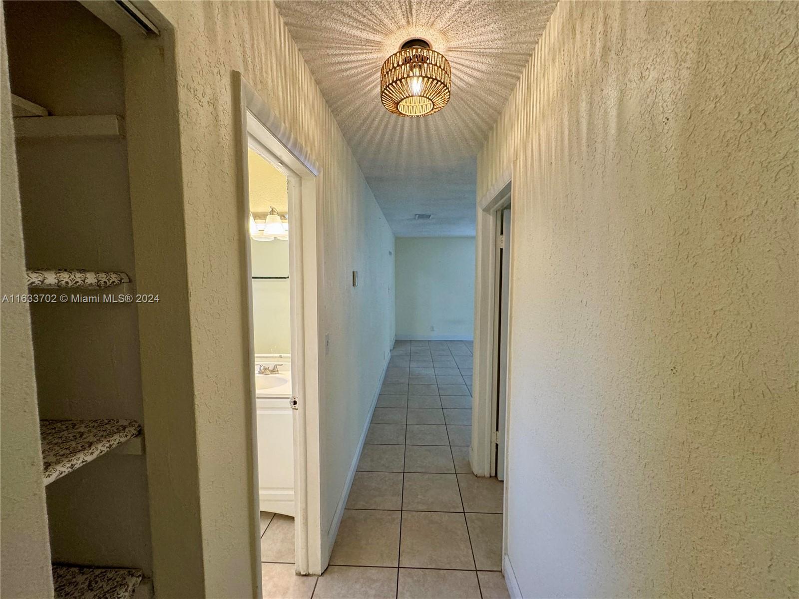 1723 SW 21st St, Fort Lauderdale, Florida image 12