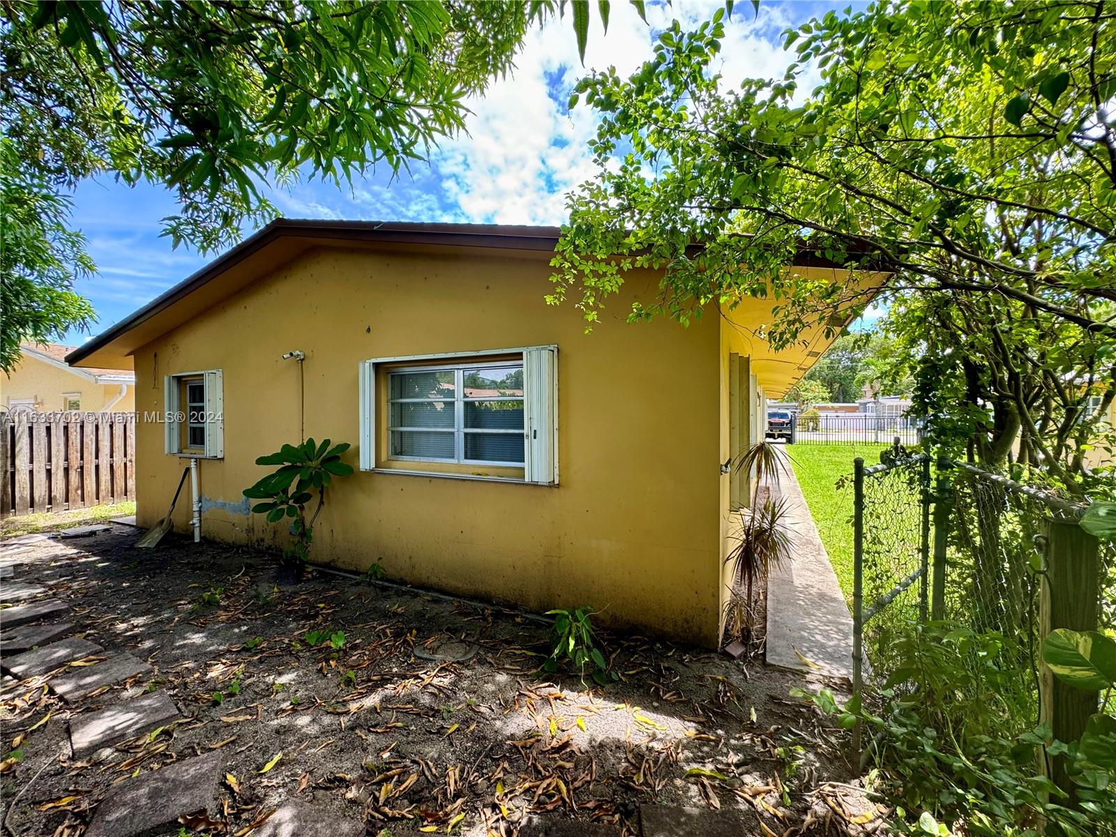 1723 SW 21st St, Fort Lauderdale, Florida image 16