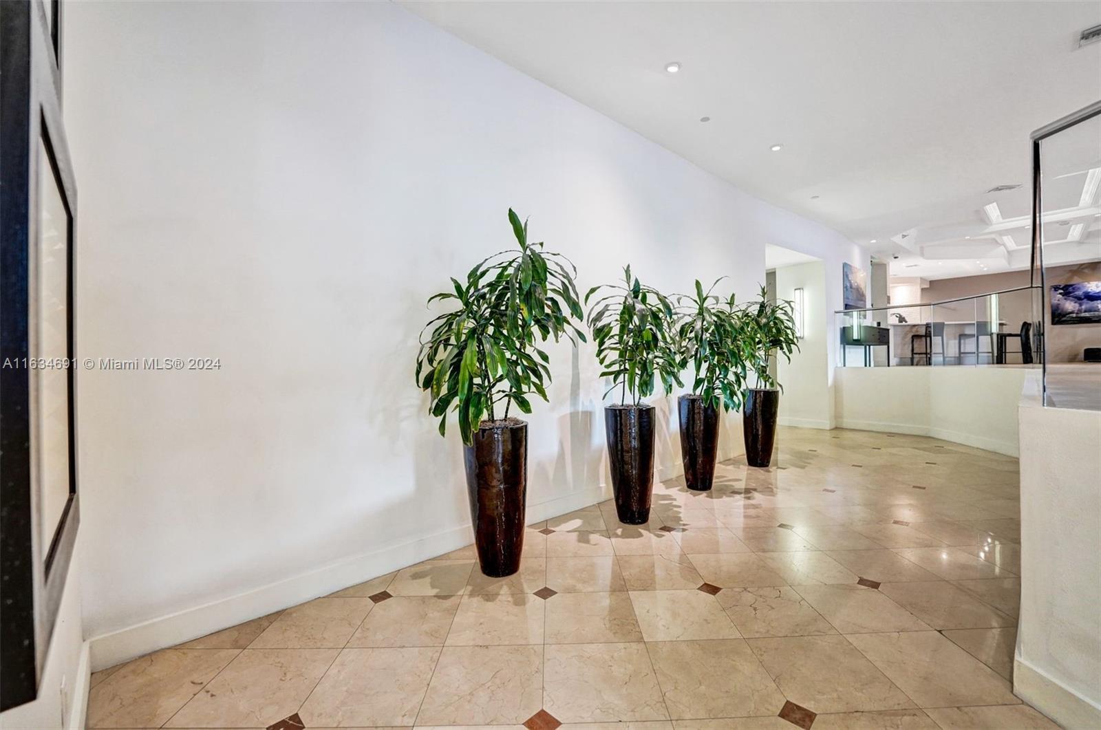 100 Lincoln Rd #1036, Miami Beach, Florida image 30