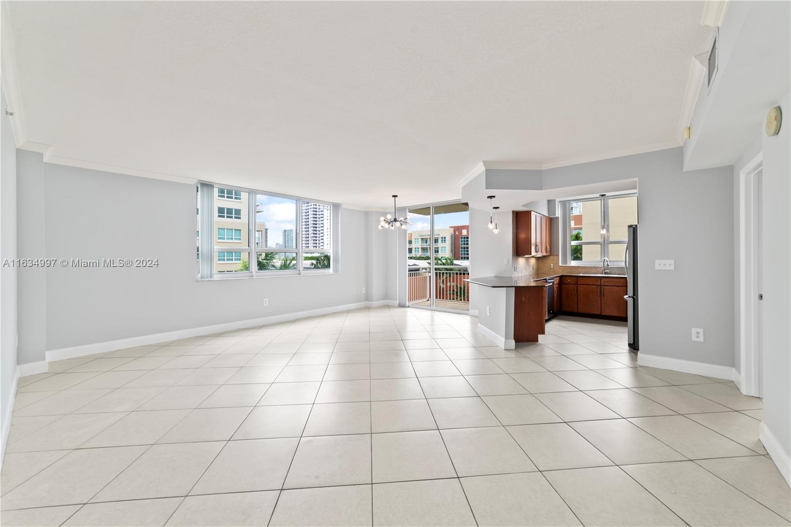 LOWEST PRICE PER FOOT IN THE BUILDING. 3% DOWN FOR 1ST TIME HOMEBUYERS AND QUALIFIED BUYERS** 2Bed-2Bath condo at Cite on the Bay, nestled in the heart of Edgewater, across from Margaret Pace Park. The unit features split floor plan, spacious and open Living/Dining Area, Kitchen with updated cabinets and stainless steel appliances, updated master bathroom with a walk-in shower, & open balcony overlooking the pool. Prime Location walking distance to fine dining, shopping, and entertainment, 7-min drive to Wynwood, 15 min to South Beach, Brickell area, and the Miami Airport. Cite offers Fitness Center, Swimming Pool, Business Center, 24-Hour concierge and Valet Service. Seller offering concessions towards 2/1 buy down mortgage; Significant savings on monthly paymnts.