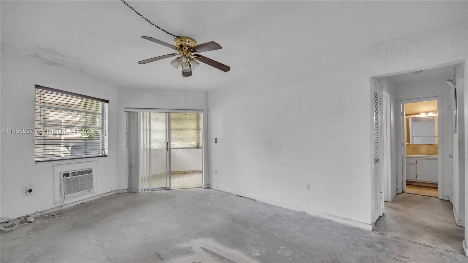 Listing Photo 12