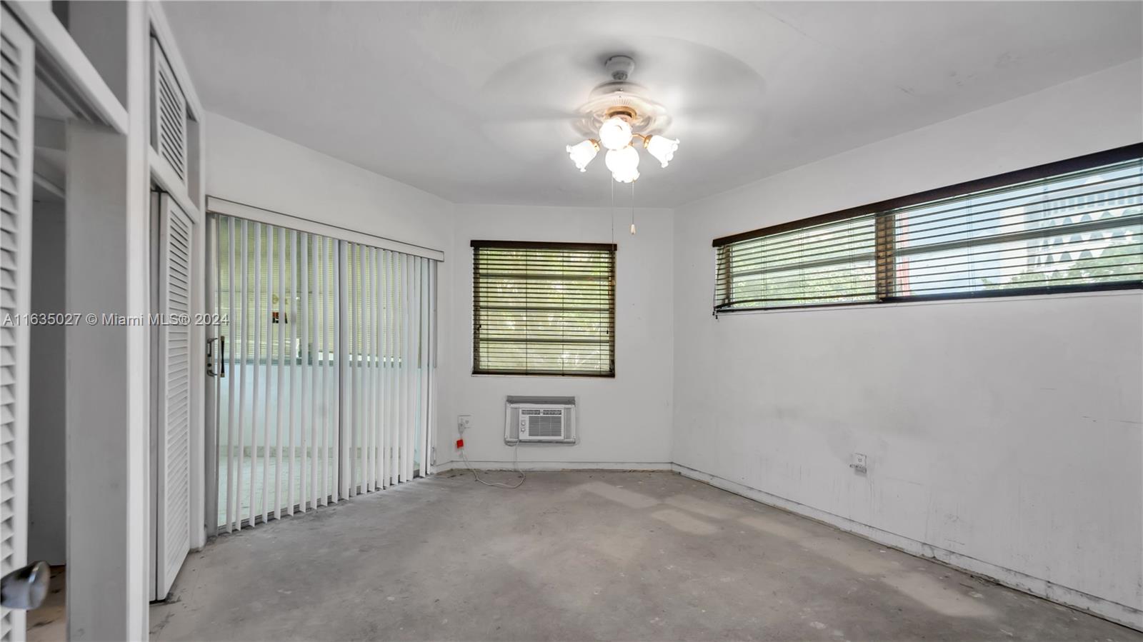 Listing Photo 14