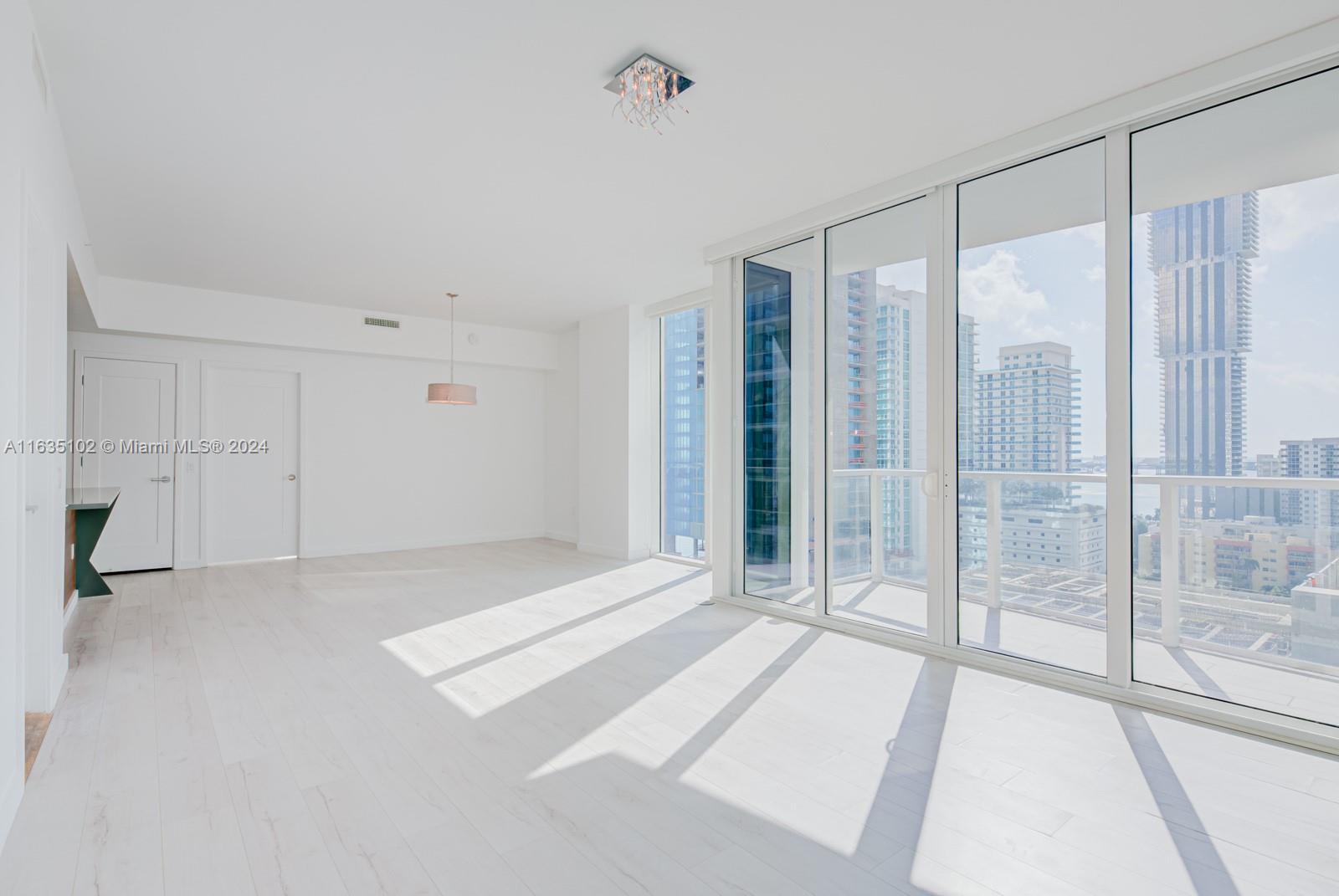 601 NE 27th St #1502, Miami FL 33137