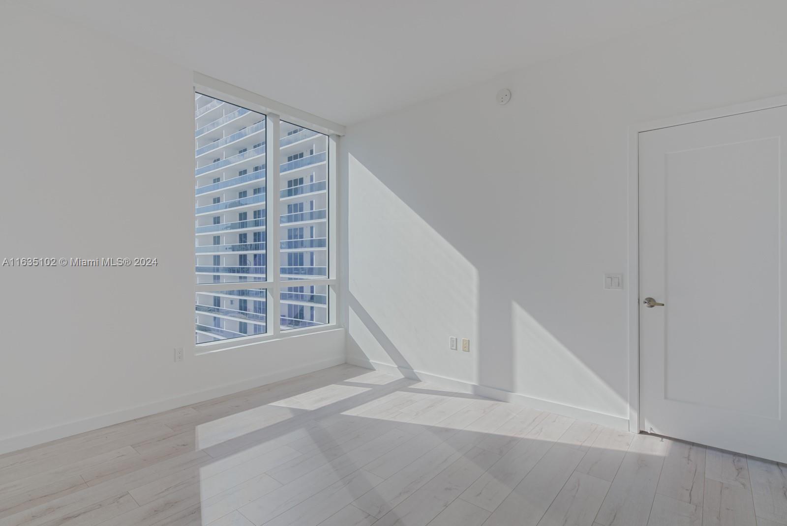 601 NE 27th St #1502, Miami FL 33137