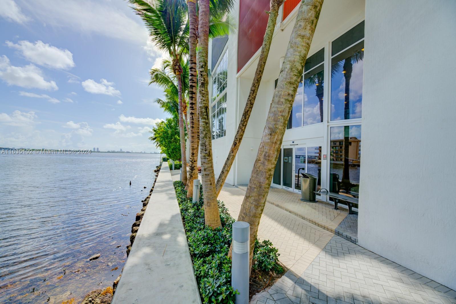 601 NE 27th St #1502, Miami FL 33137
