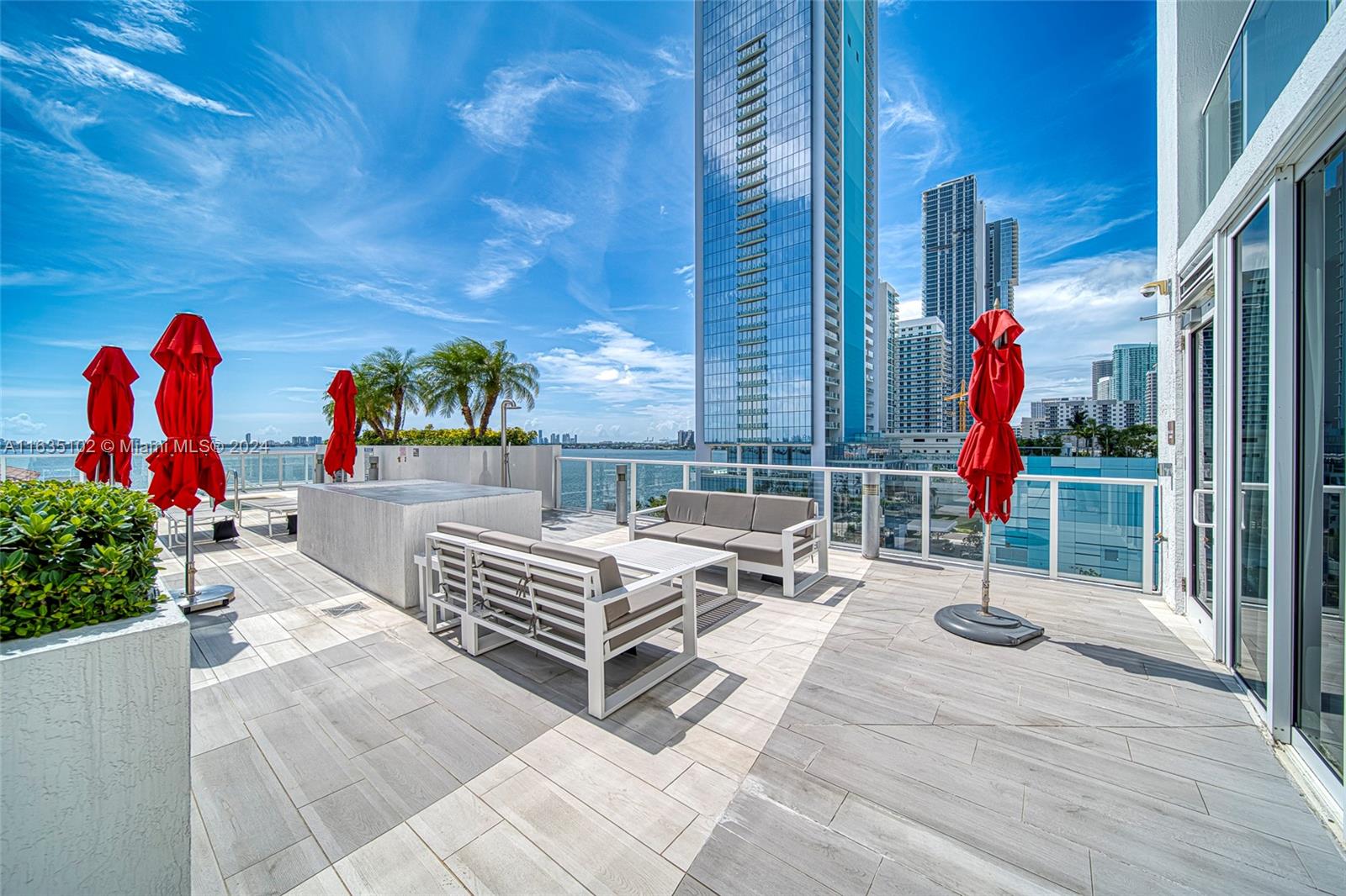 601 NE 27th St #1502, Miami FL 33137