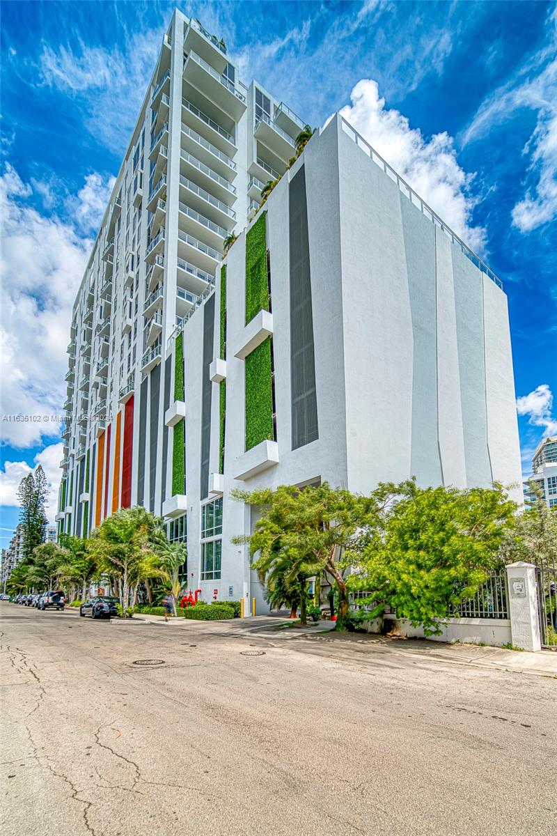 601 NE 27th St #1502, Miami FL 33137