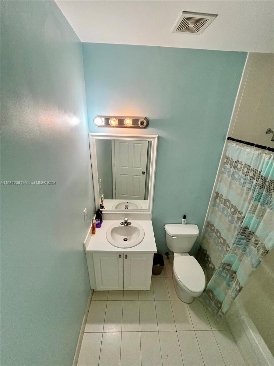 371 NE 26th Ter #204, Homestead, Florida image 15