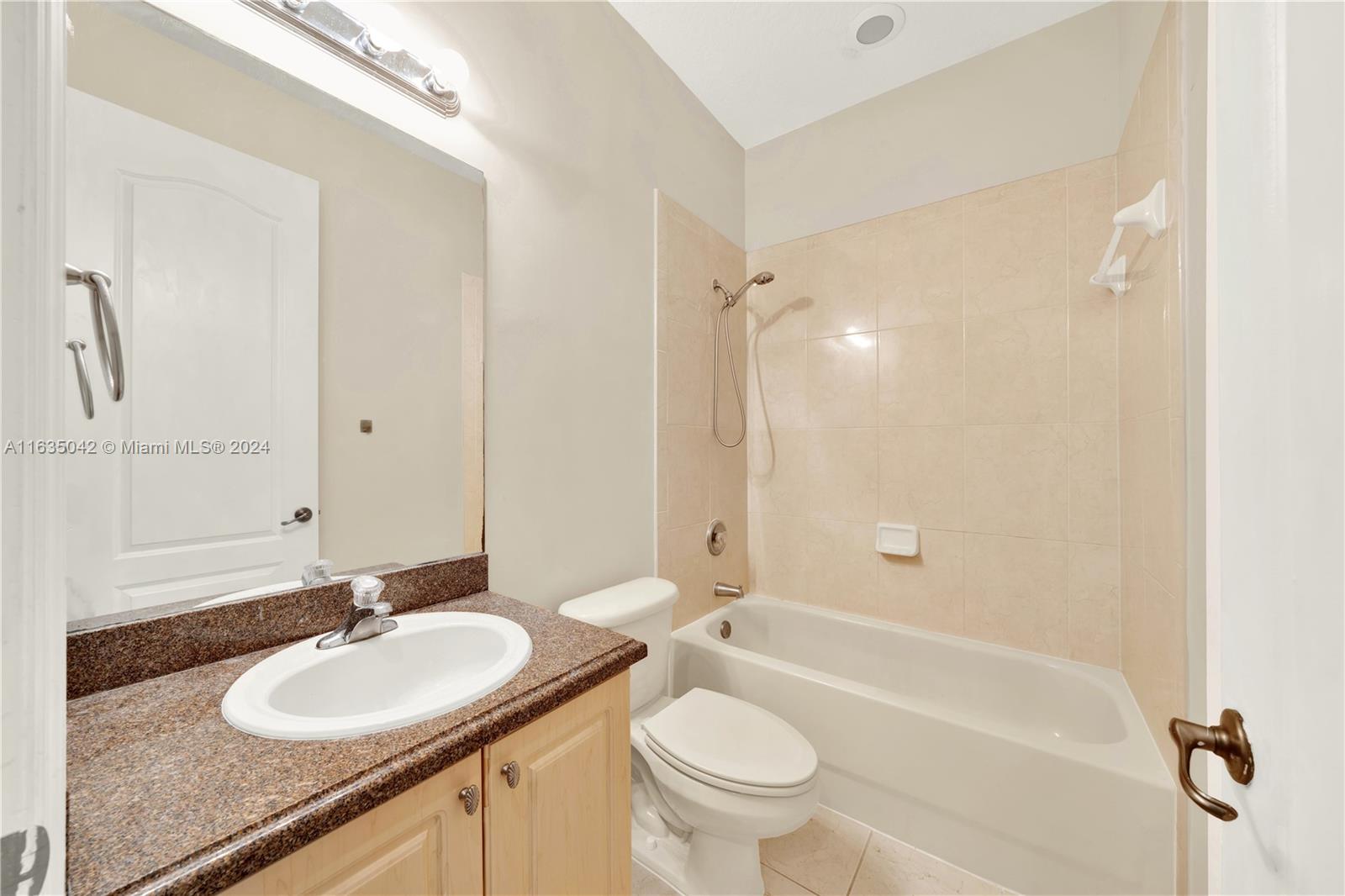 525 SW 146th Ter #5-8, Pembroke Pines, Florida image 16