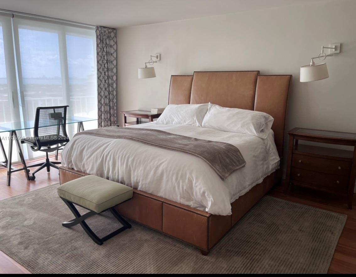 881 Ocean Dr #18B, Key Biscayne FL 33149