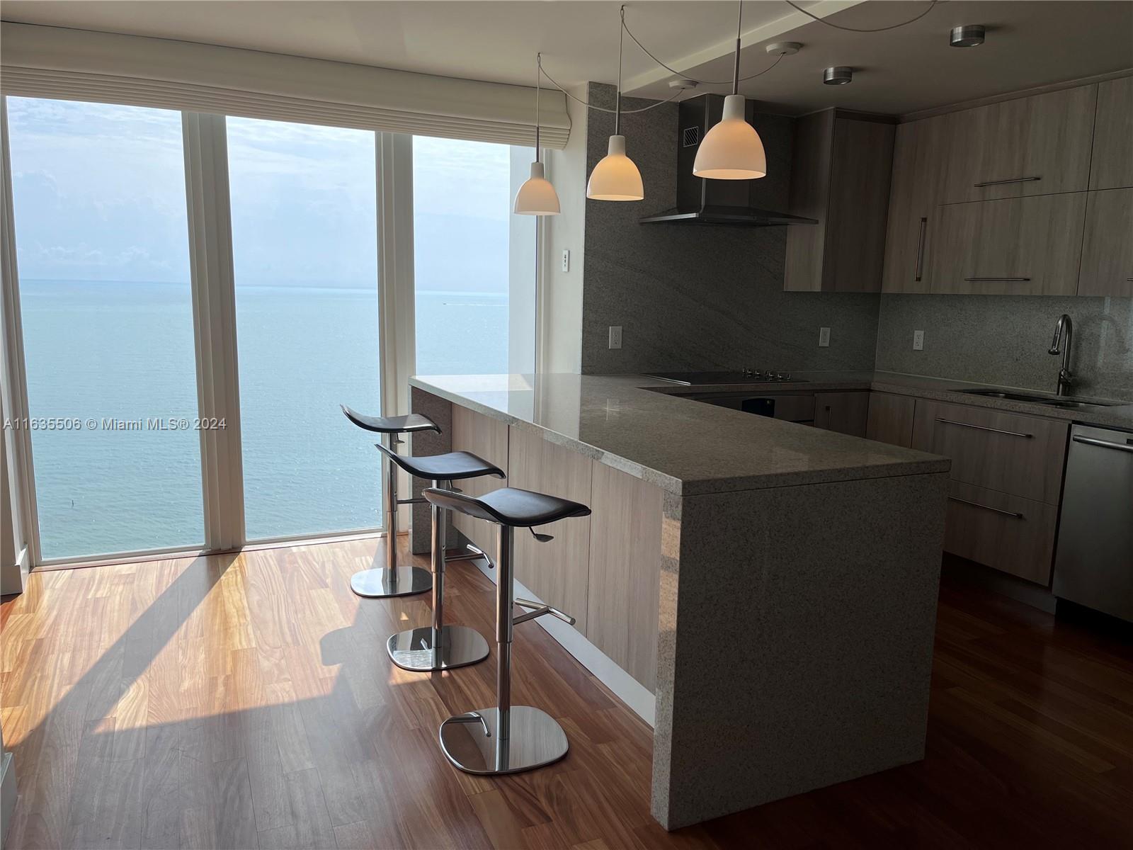 881 Ocean Dr #18B, Key Biscayne FL 33149