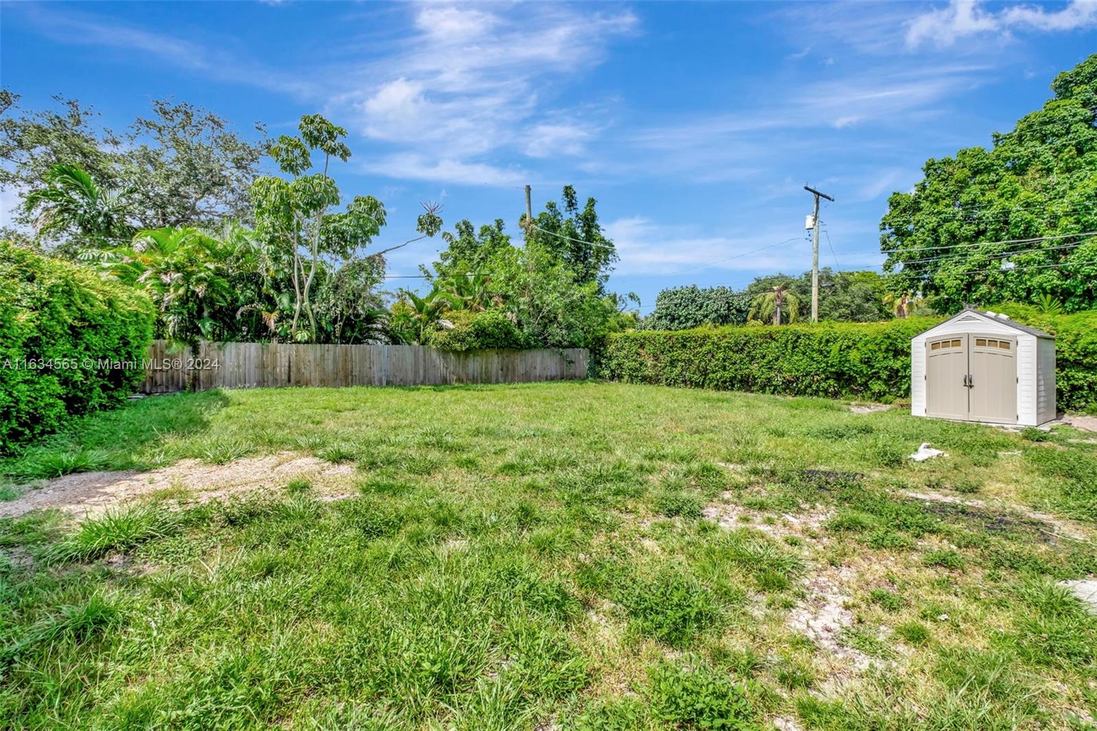 1075 NE 120th Street, Biscayne Park, Florida image 17