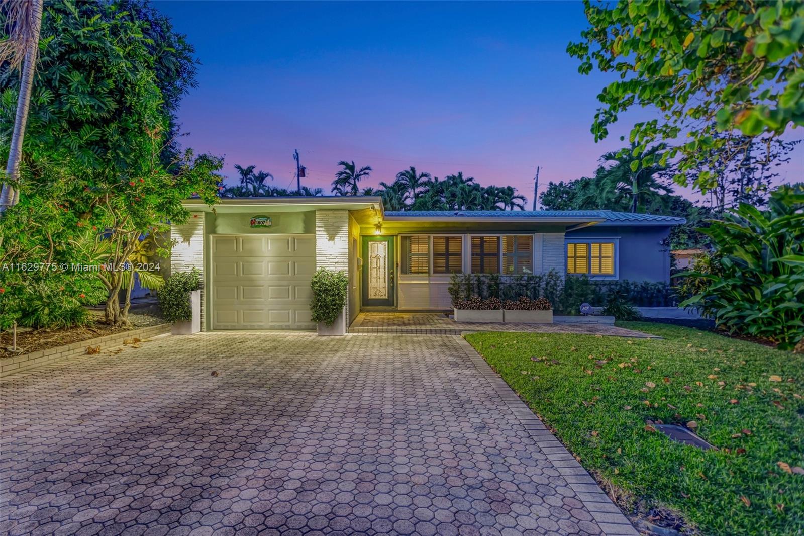 1807 NE 8th St, Fort Lauderdale, Florida image 1